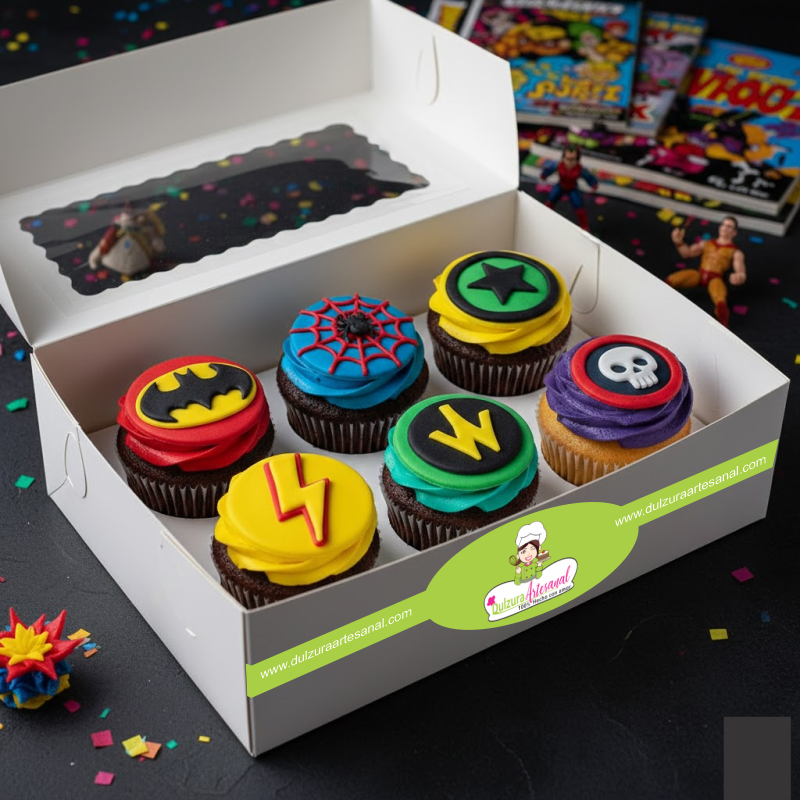 Cupcakes personalizados de superhéroes para fiestas infantiles en Cali
